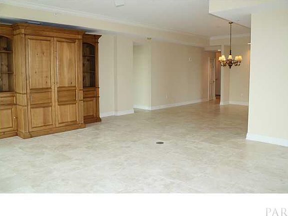4th image of 1700 Scenic Hwy APT 700