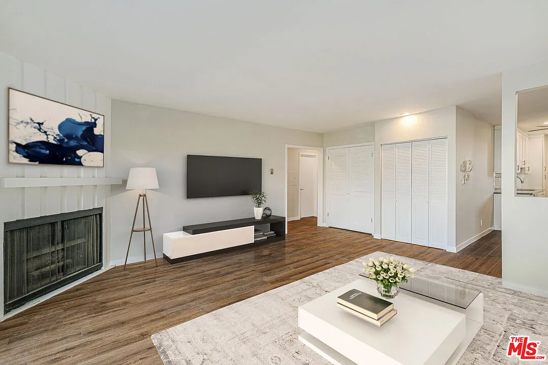 3 bed, 2.0 bath, $4,950 — Photo 1