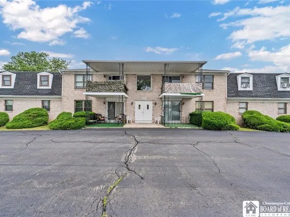 304 Joe McCarthy Dr APT 7, Amherst, NY 14228