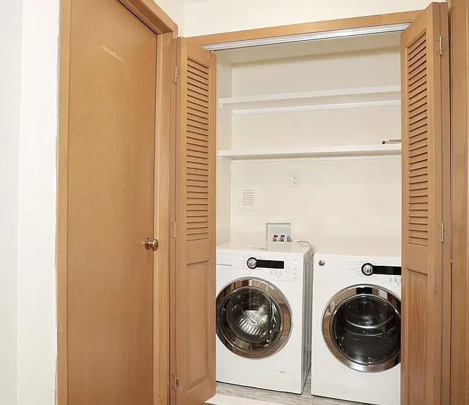 Full-size Washer/Dryer