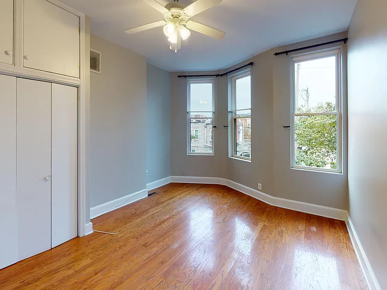 1500 Webster St — Photo 11