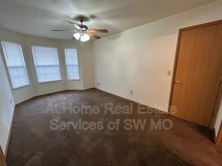 1408 W Frosty Dr #3 — Photo 5