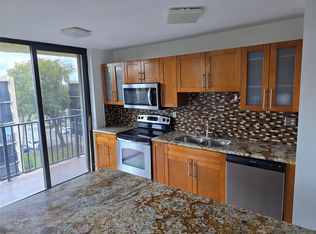 3590 Blue Lake Dr APT 504, Pompano Beach, FL 33064