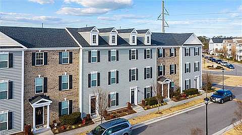 1st image of 261 Larimar Ave