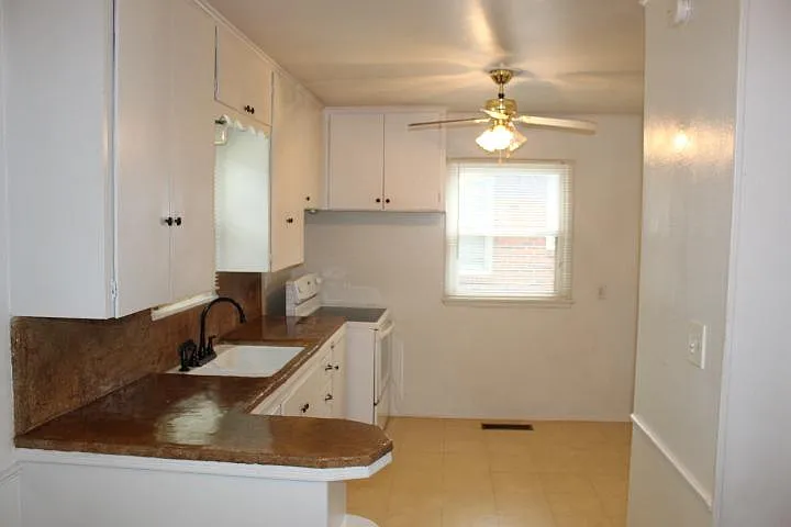 1500 Carlisle Ct — Photo 3