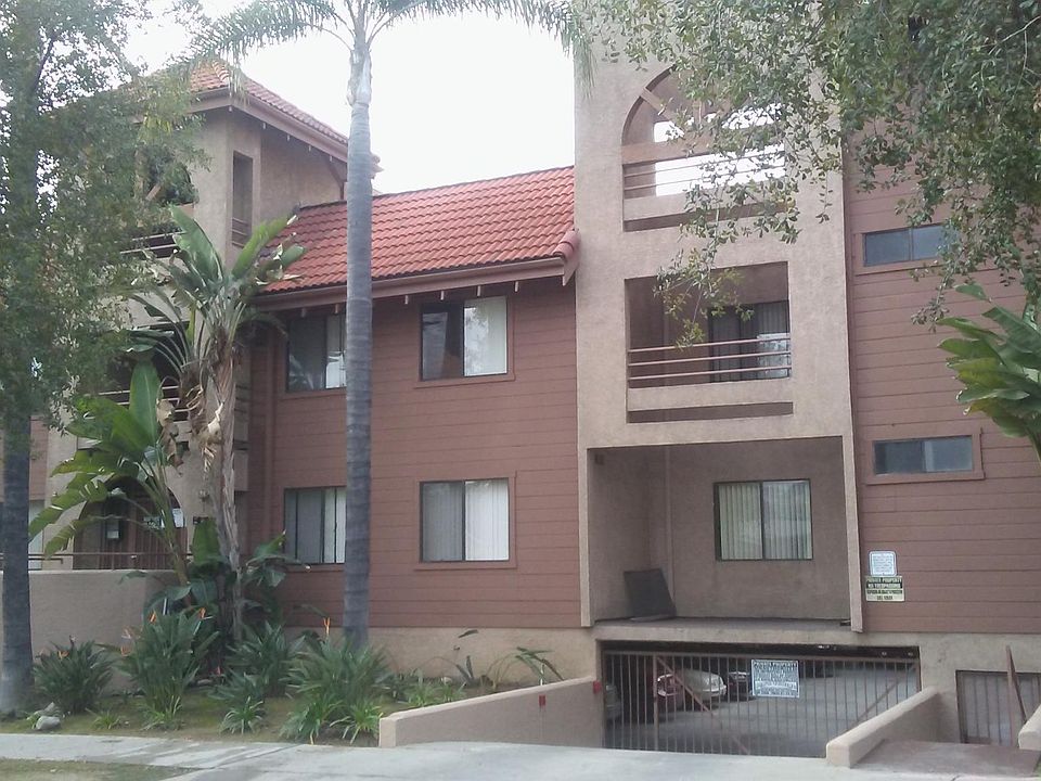 1st image of 1915 Vassar St APT 106