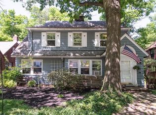 16211 Oakhill Rd, East Cleveland, OH 44112