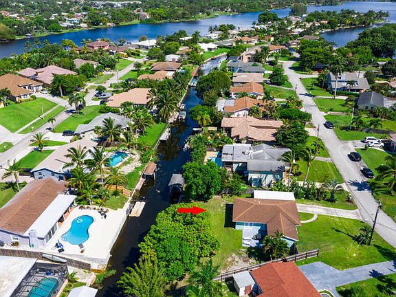 3rd image of 6927 Bayshore Dr