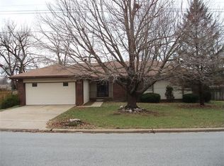 3957 N Stewart Ave, Springfield, MO 65803