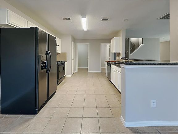 4th image of 19206 Sandelford Dr
