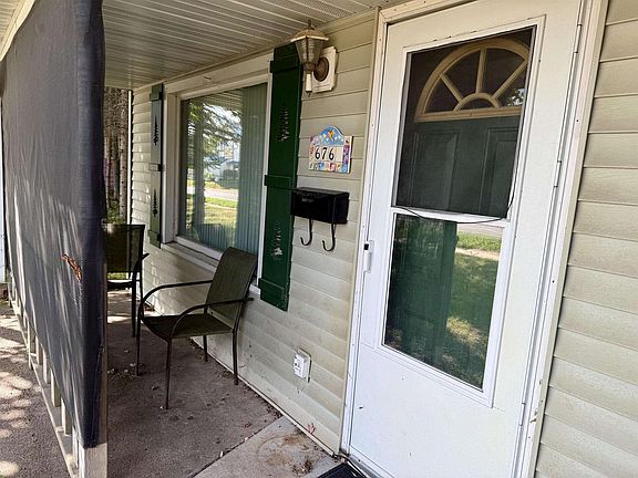 3rd image of 676 LAKE AVENUE SOUTH