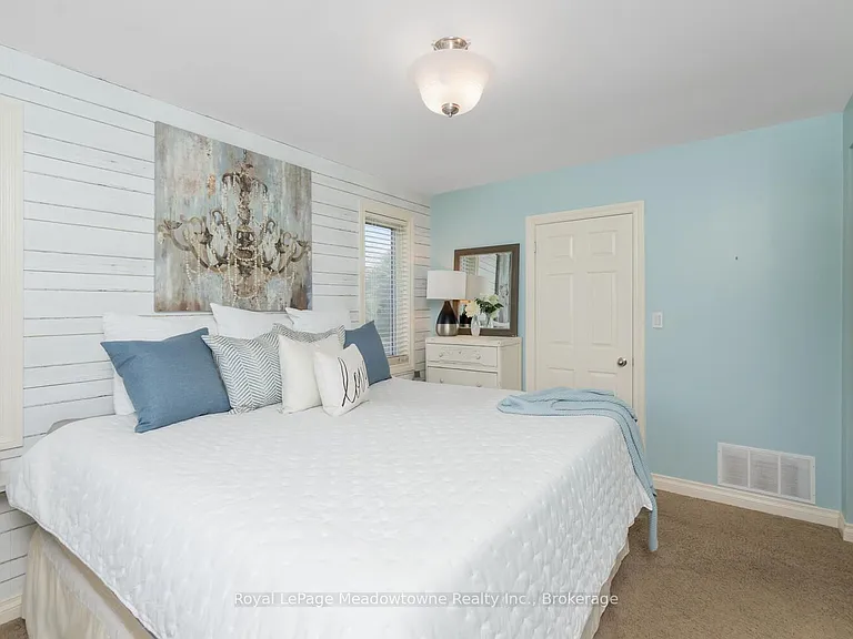 784 Graham Bell Ct — Photo 20