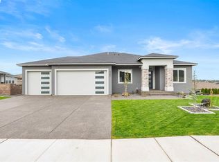 2481 Woods Dr, Richland, WA 99352