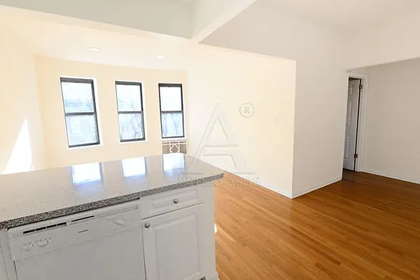 Rented by Peter Ashe | media 2