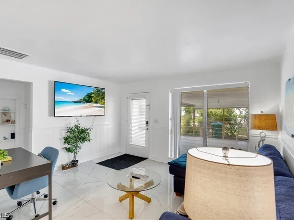 4913 Vincennes St, Cape Coral, FL