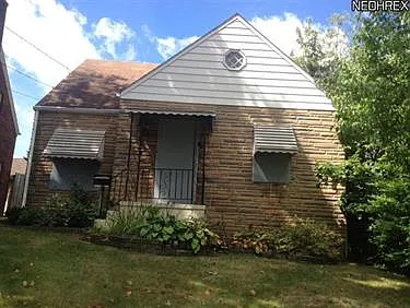 28 S Roanoke Ave photo 1