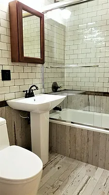 Rented by Zjama Realty Corp | media 68