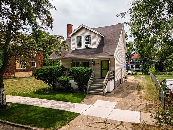 5th image of 651 Manistique Ave