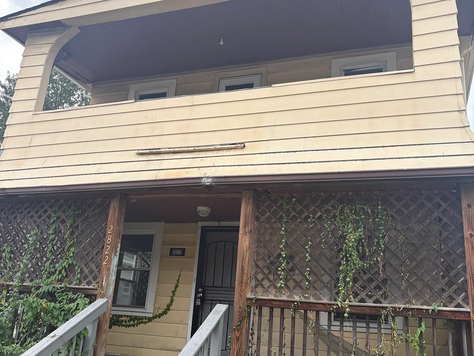 4 bed, 1300 sqft, $1,350 — Photo 1