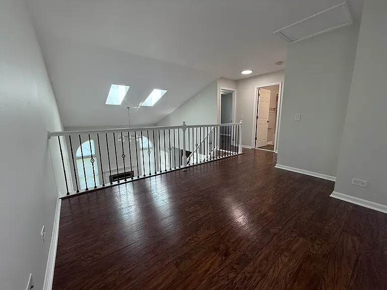 884 Dandridge Ct — Photo 13