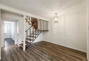 3 bed, 2.0 bath, 1212 sqft, $2,000 — Photo 3