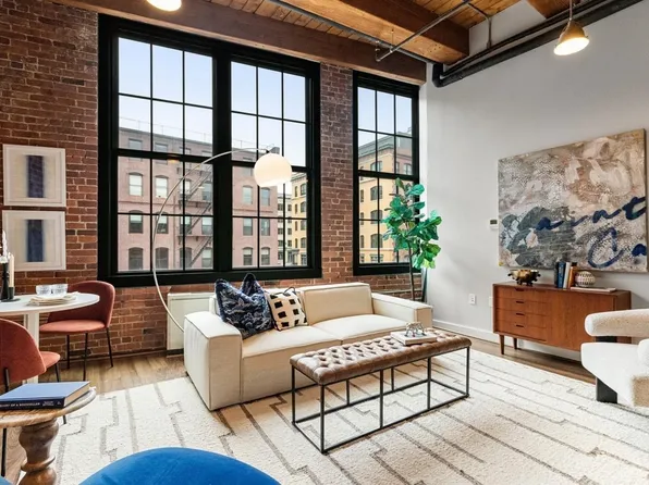 63 Melcher St APT 301, Boston, MA 02210