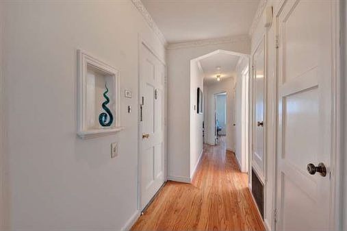 4th image of 2051 42nd Ave