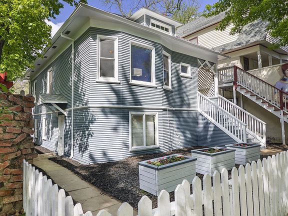 3rd image of 2327 Northglen St