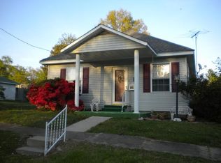 2408 Ridge St, Eldorado, IL 62930