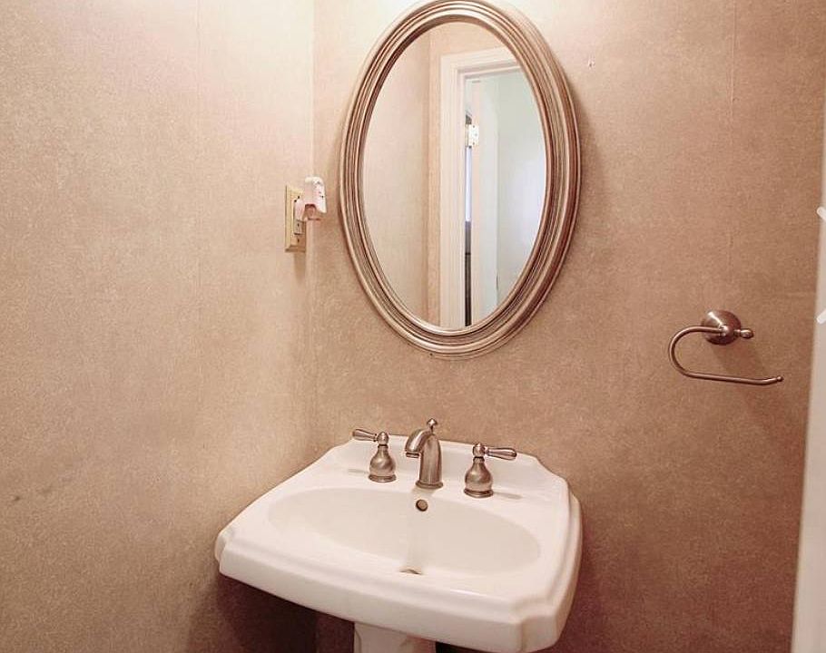1st image of 2166 Winrock Blvd
