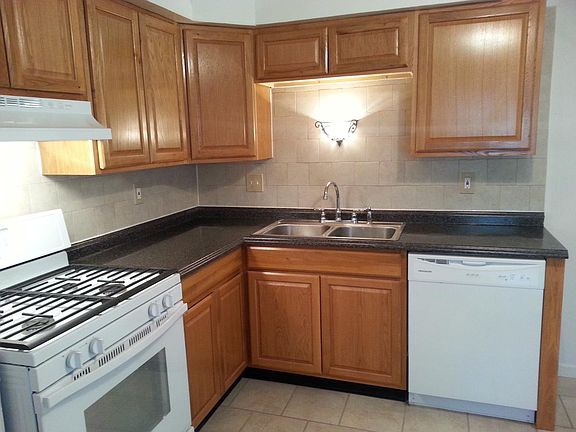 4th image of 11204 Liana Ln