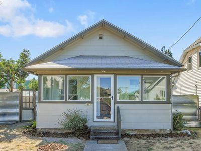 5913 SE 86th Ave, Portland, OR, 97266