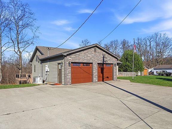 3rd image of 600 Old Moore Rd