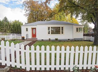 16 N Barneburg Rd, Medford, OR 97504