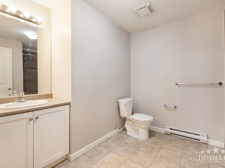 18864 68th Ave #BASEMENT — Photo 16