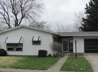 15 Lynwood Dr, Morris, IL