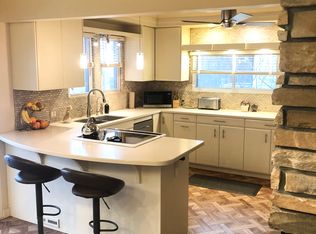 1433 E Pryor Ave, Milwaukee, WI 53207