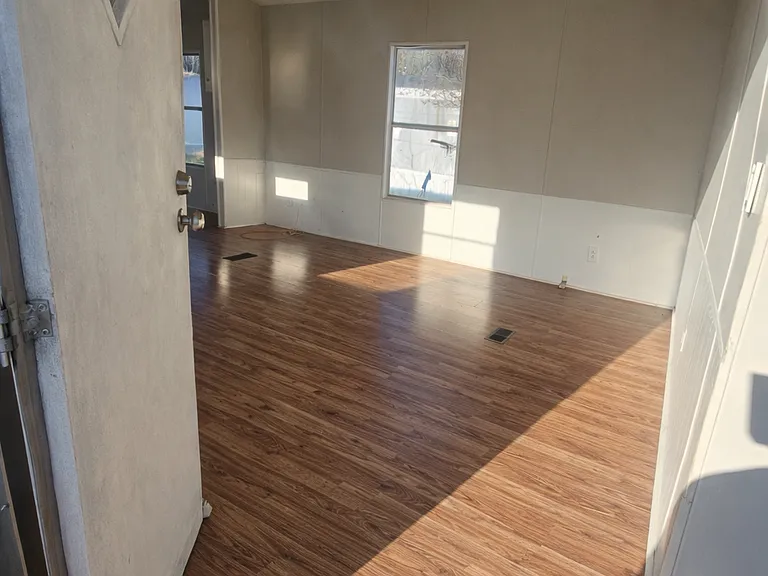 110 Deborah Dr — Photo 27