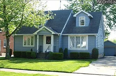 378 Willard Ave SE photo 1