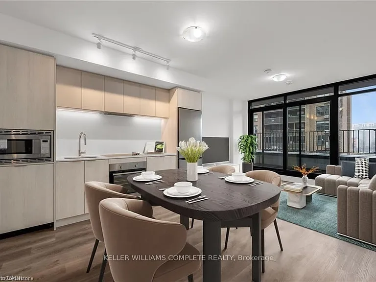 1 Jarvis St #526 — Photo 4