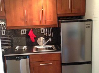 801 N Pitt St APT 306, Alexandria, VA 22314