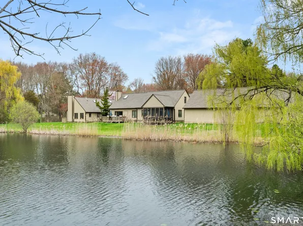 15 Copper Hill Drive #15, Guilford, CT 06437