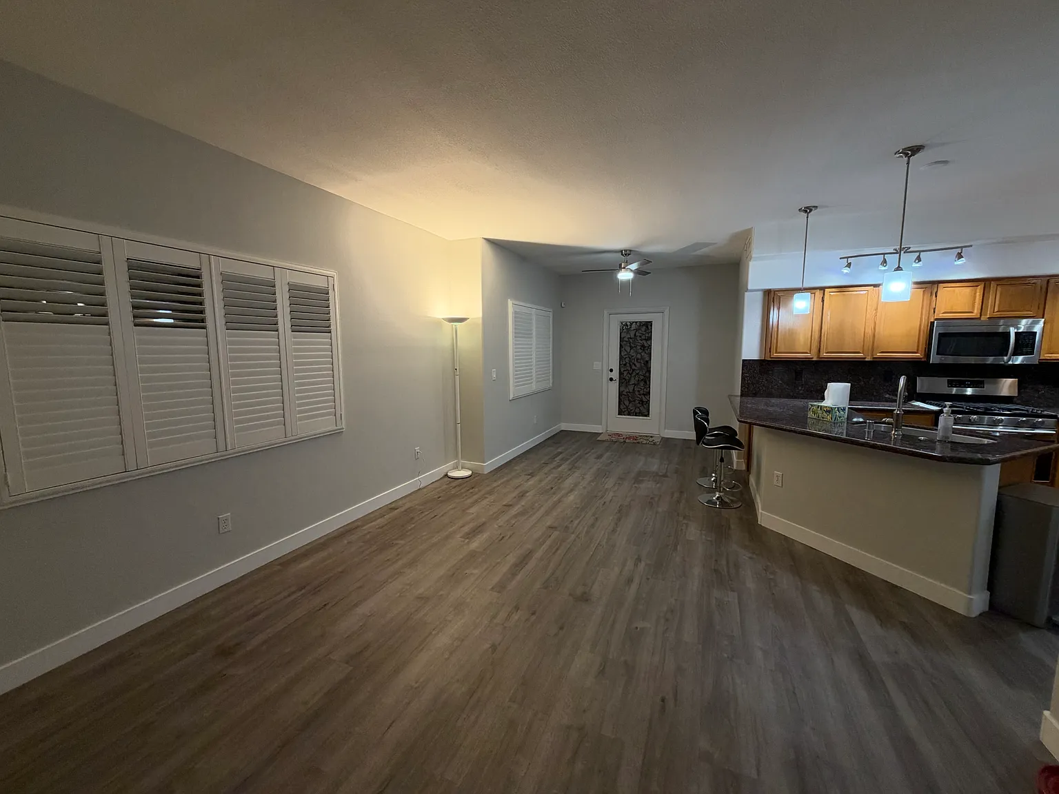 2 bed, 1149 sqft, $1,600 — Photo 1