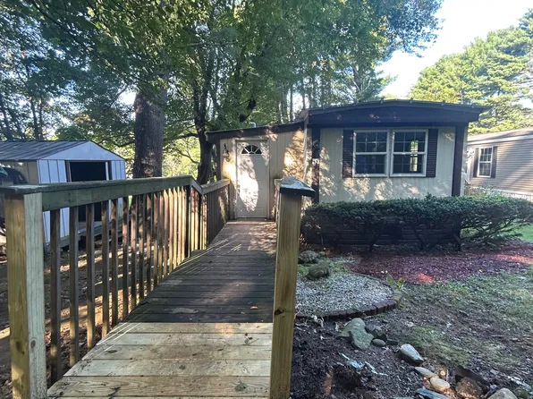 12 R And R Park, Killingly, CT 06241