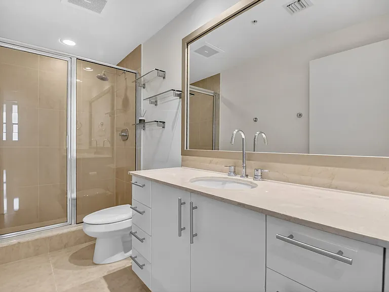 550 Okeechobee Blvd #423 — Photo 42