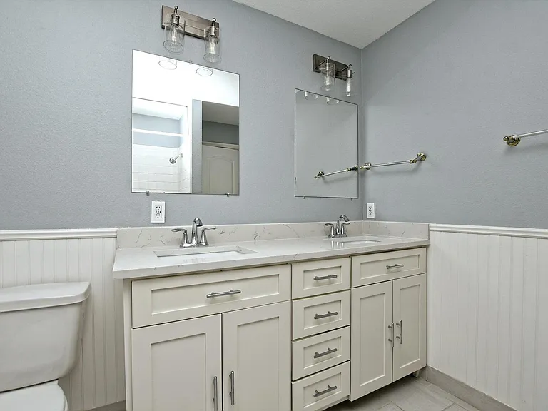 9934 Barbrook Dr — Photo 15