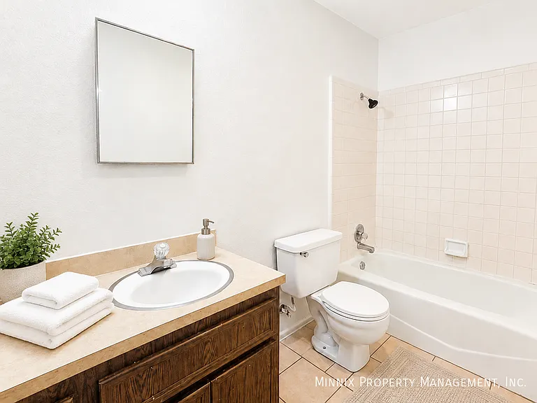 7306 Avenue W #B — Photo 22