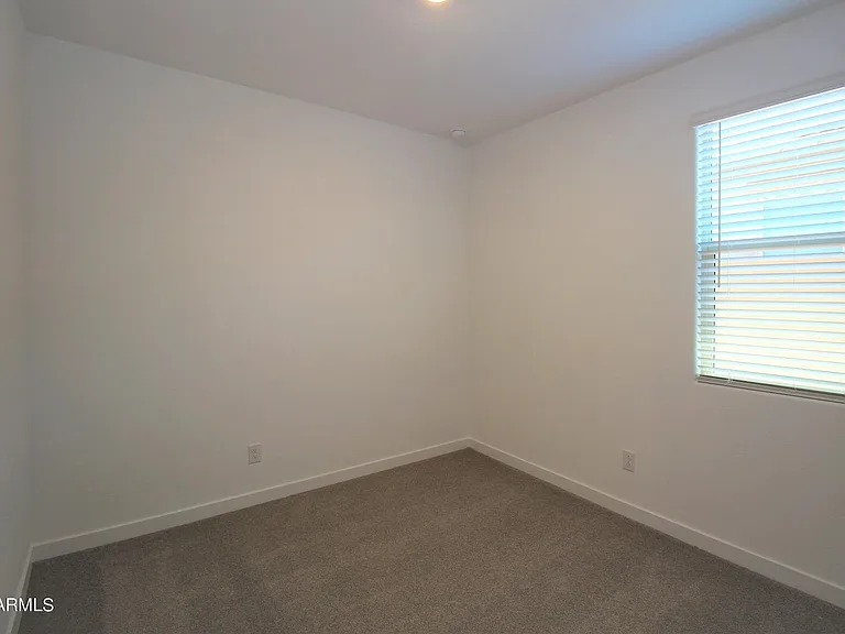 9241 W Roma Ave — Photo 10