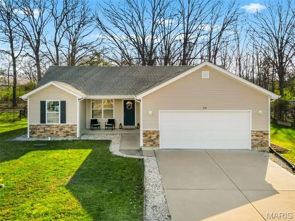 30 Round Table Ct, Winfield, MO 63389