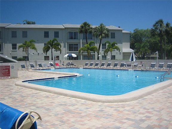 2nd image of 2700 Bayshore Blvd #2-B